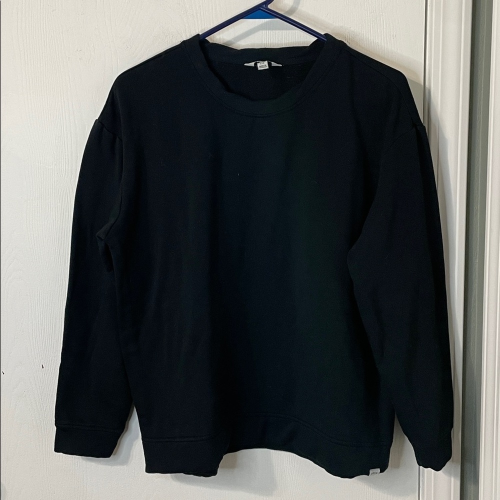 Orvis Buttery Soft Classic Black Like New Women's Crew Neck Sweater Size Large